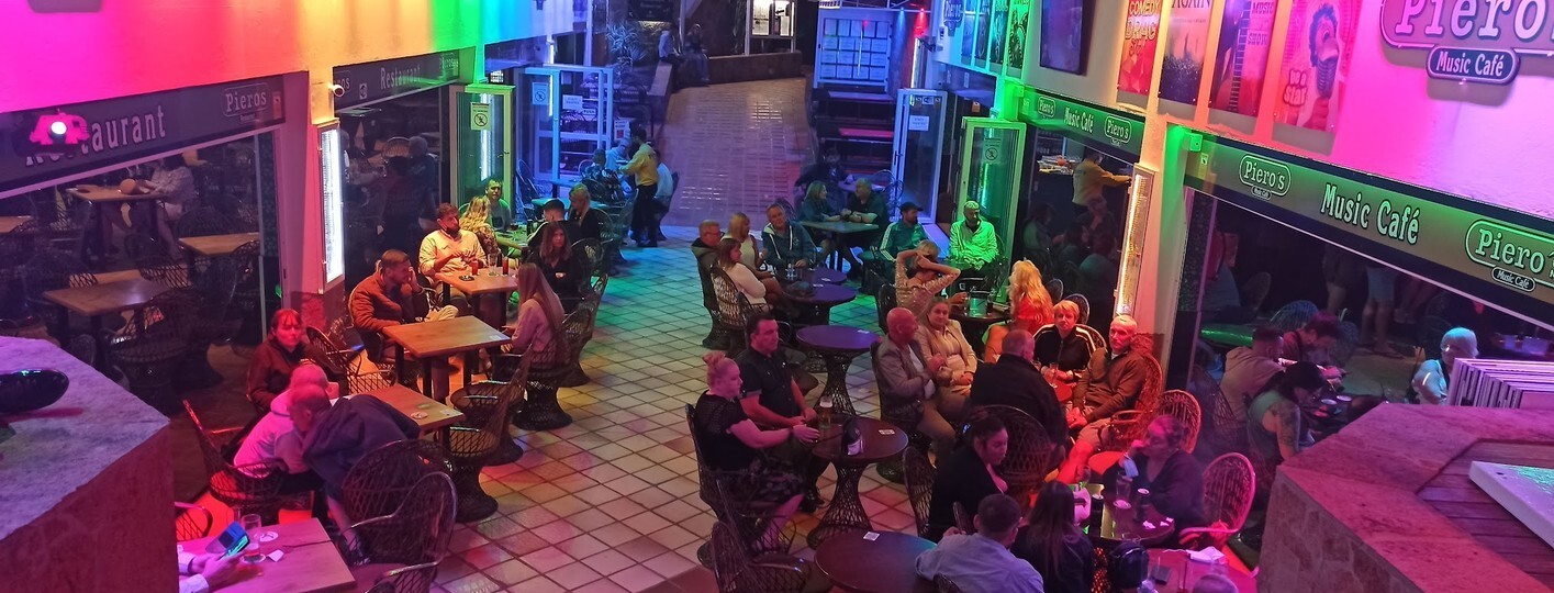 Piero's Music Cafe and Restaurant, nightlife in fuerteventura