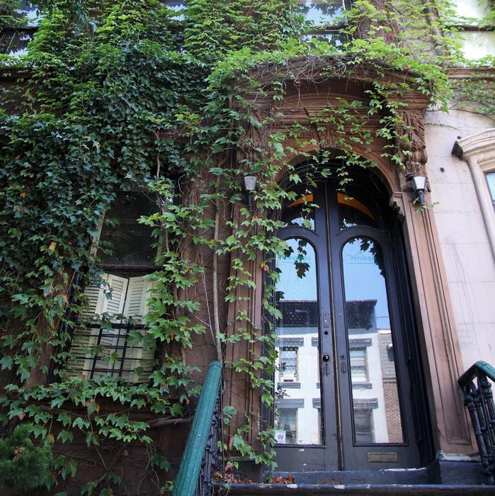 Langston Hughes House, famous places in harlem