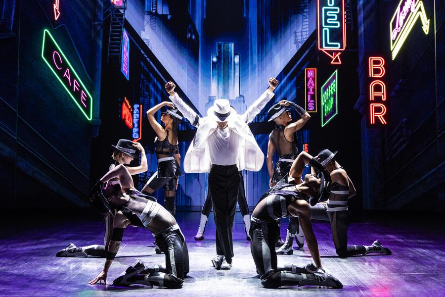 MJ – The Life Story of Michael Jackson, otro espectáculo en Broadway que puedes escoger