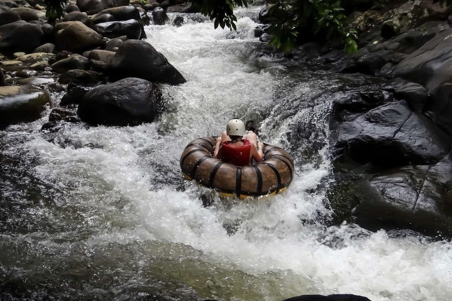 Tubing on the Agujas River near Corcovado National Park
