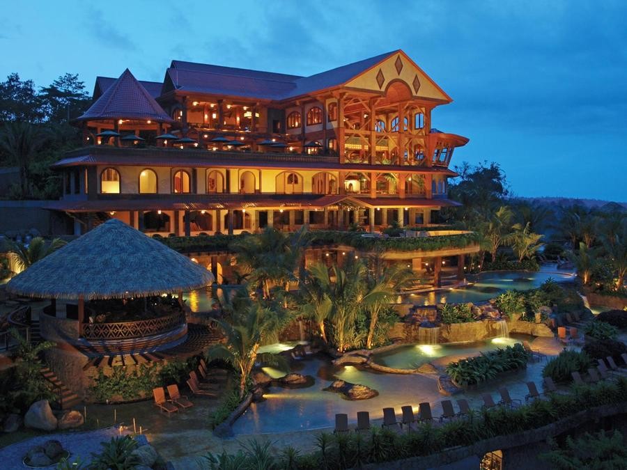 Entre los hoteles lujosos en Costa Rica con mejor propuesta gastronómica, está The Springs Resort & Spa at Arenal