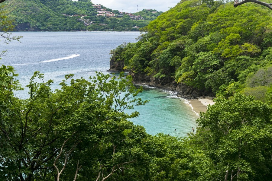 Playa Penca, snorkeling in playa hermosa