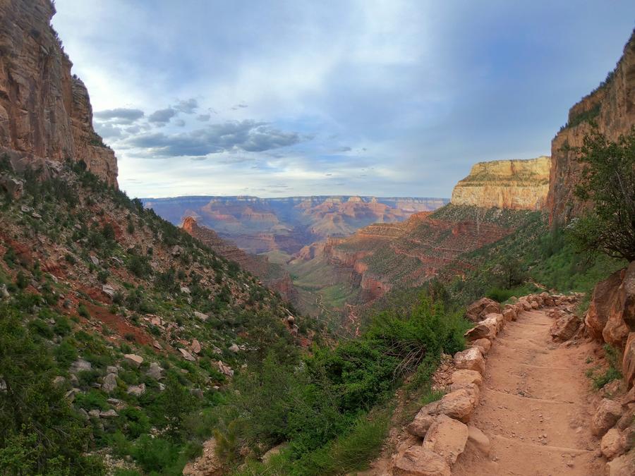 hiking trail Bright Angel grand canyon