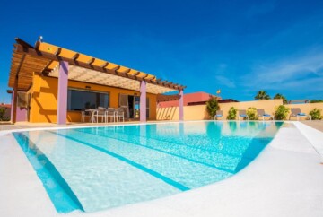 Villa Brisa Golf Salinas, una de las villas en Caleta de Fuste para vacaciones familiares