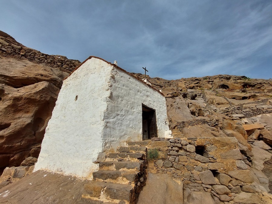 Ermita del Barranco de las Peñitas, arco de las penitas route