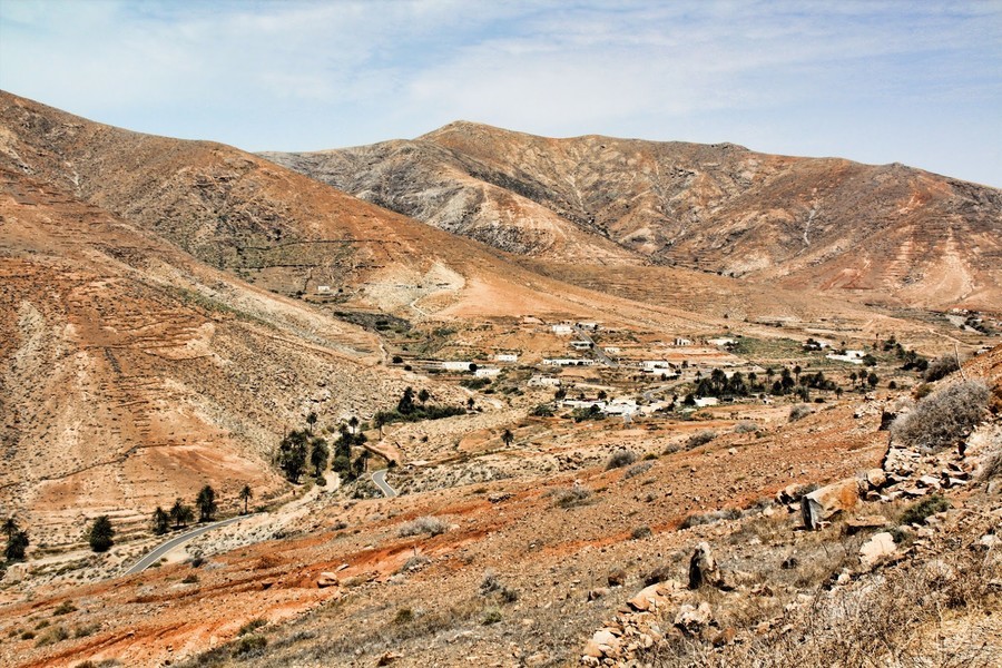 Vega de Río Palmas, trailhead for arco de las penitas route