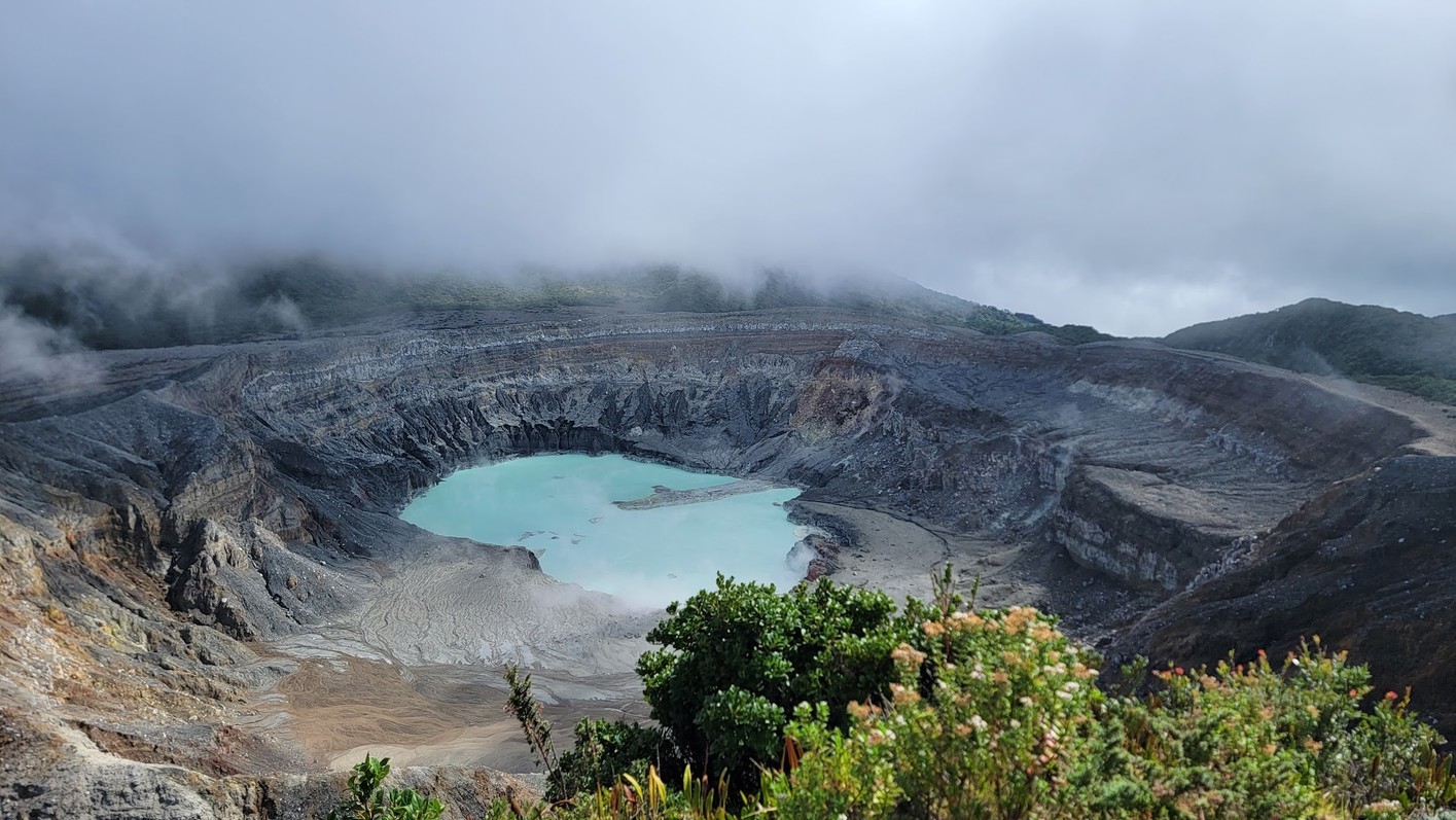 Cráter principal del Parque Nacional Volcán Poás