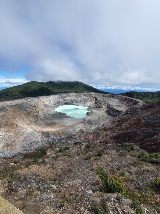 The best tours of the poas volcano in costa rica