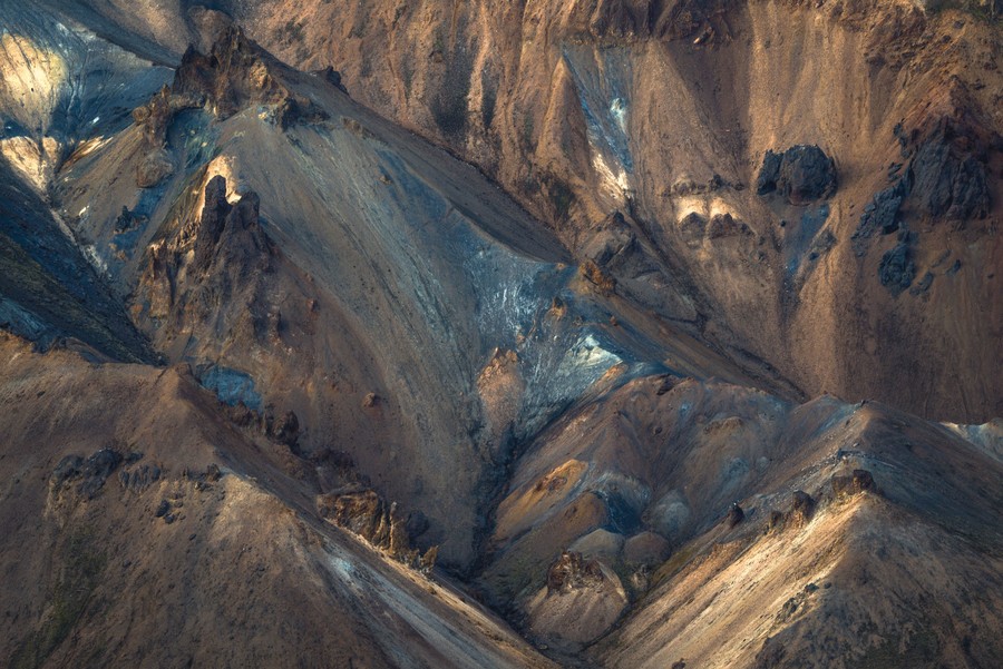 Detalles en las formaciones rocosas de las Tierras Altas