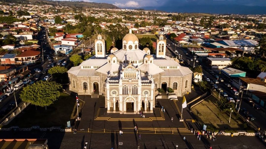 Cartago, una de las mejores ciudades que ver cerca del Parque Nacional Volcán Irazú