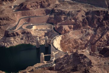 Air tour of Hoover Dam from Las Vegas, NV