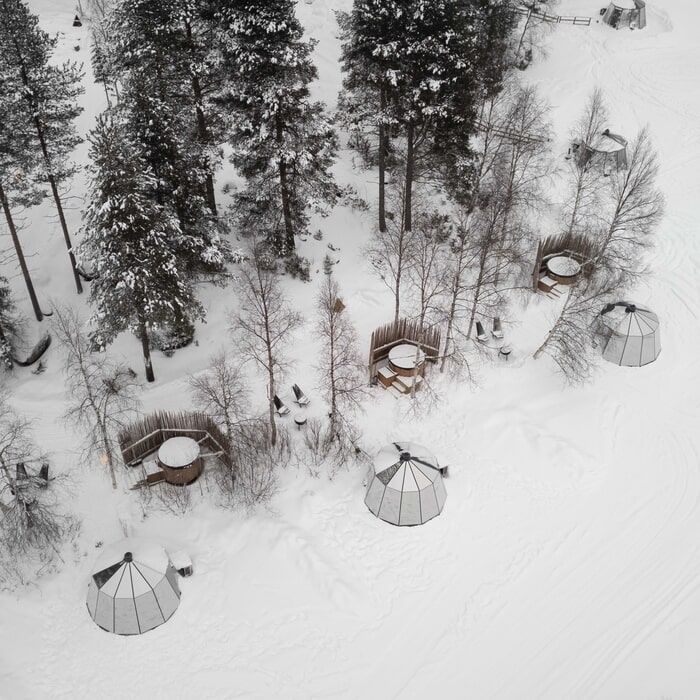 Invisible Forest Lodge aurora huts