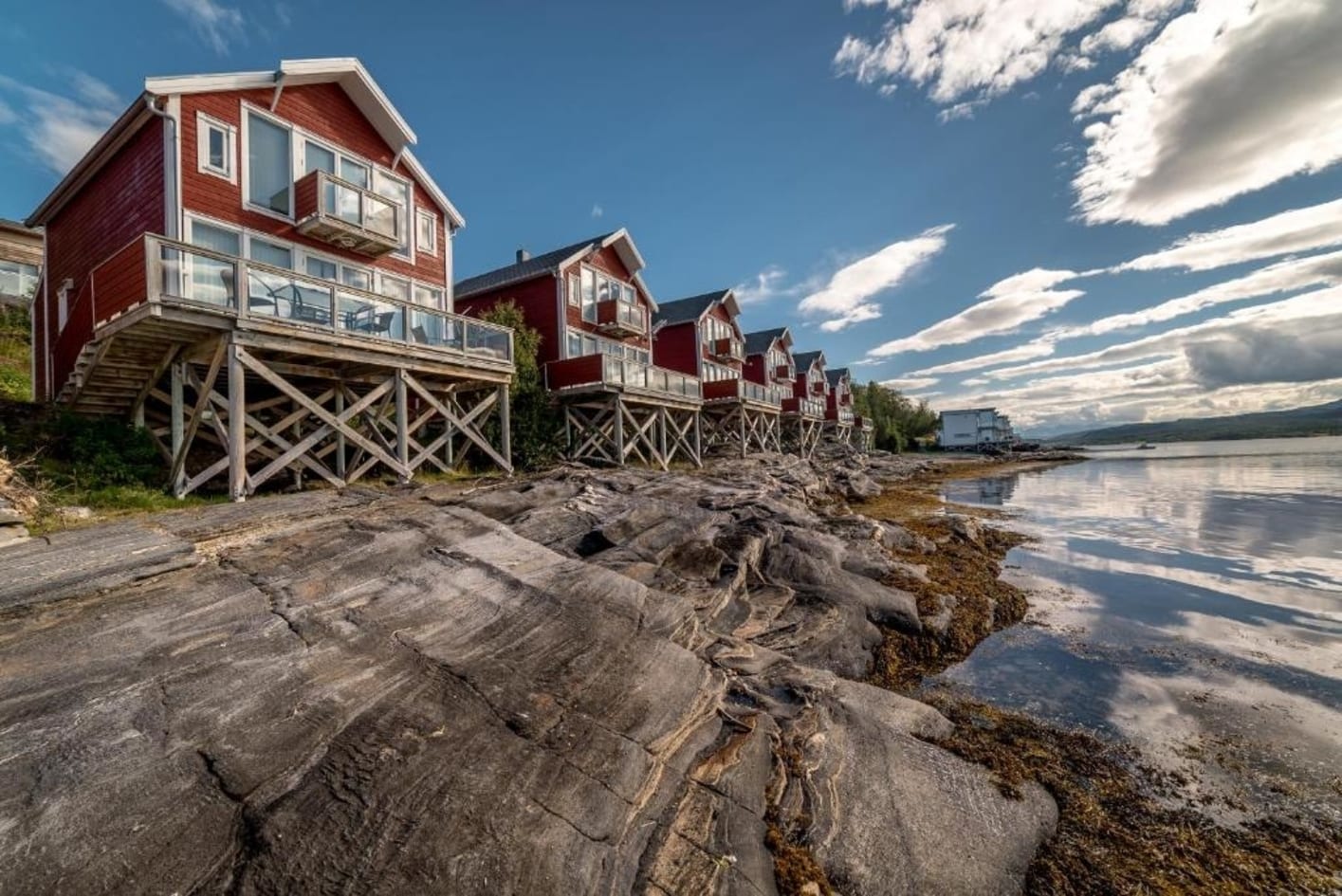Malangen Resort, a waterfront resort with Tromso luxury cabins