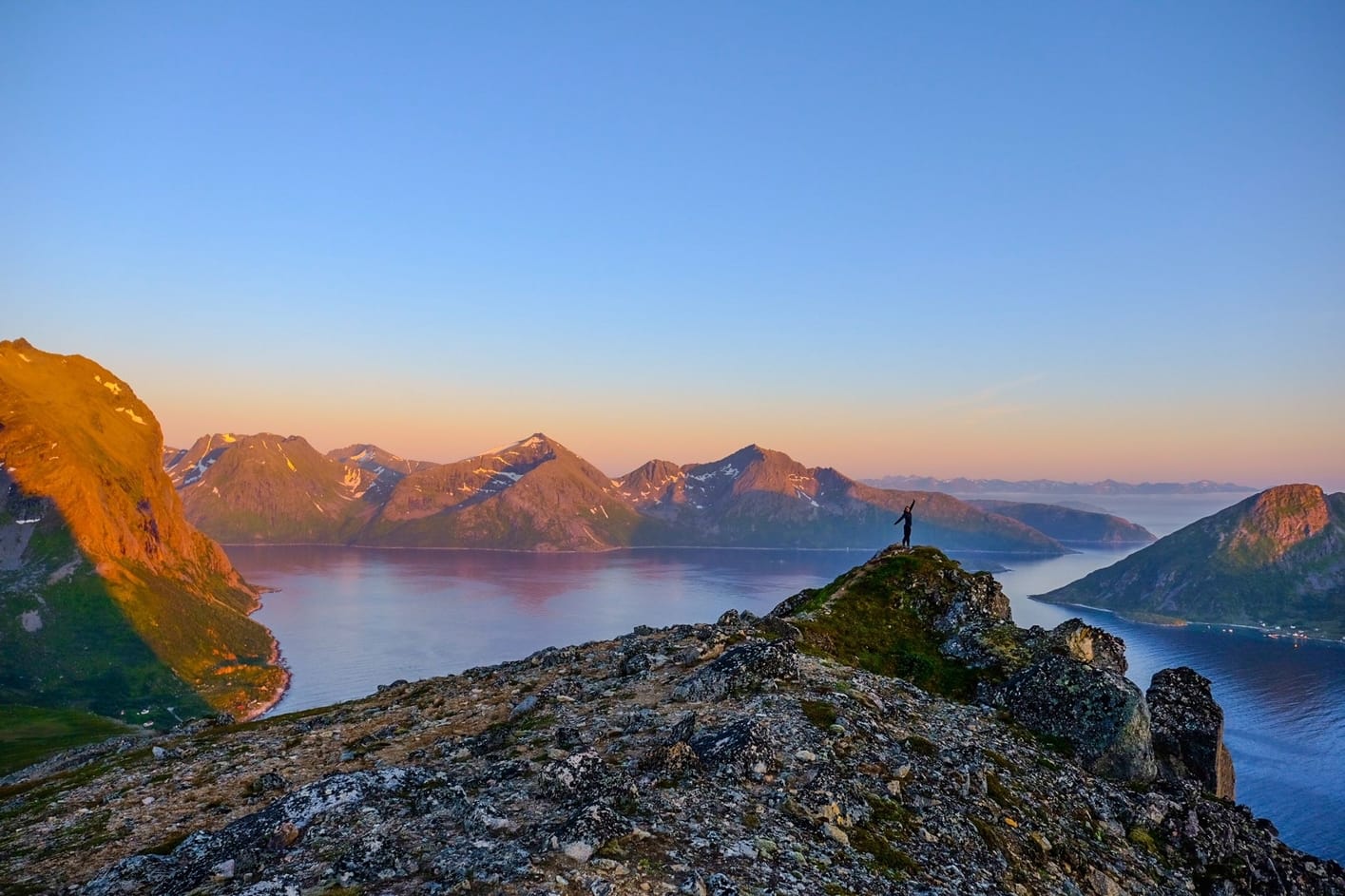 Brosmetinden, one of the shortest and easiest hikes in Tromso that still has panoramic views throughout the route