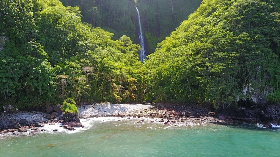 Hacer un tour por tierra, otras cosas que hacer en la Isla del Coco en Costa Rica  