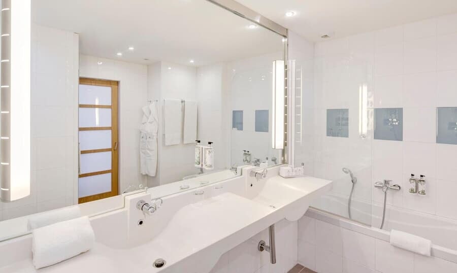 a hotel bathroom