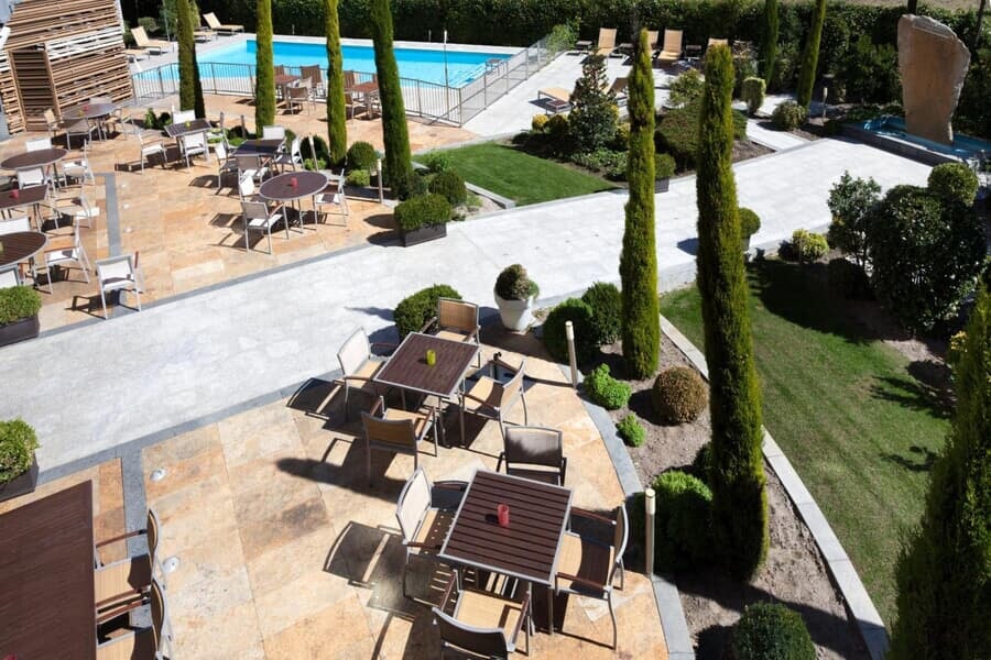Swimming pool and terrace