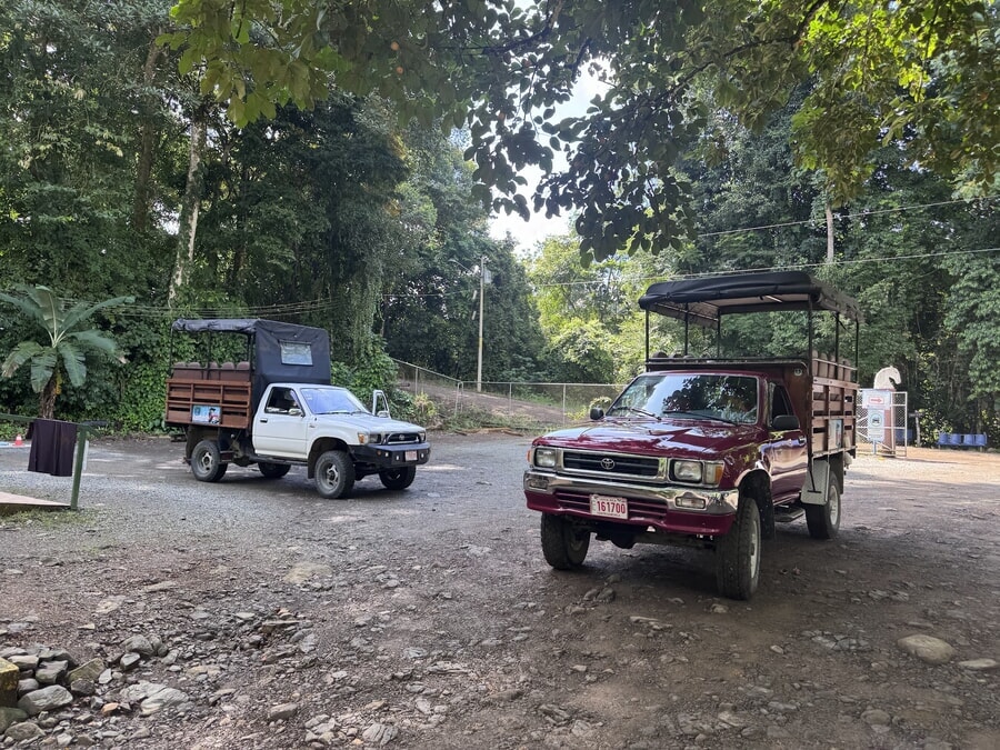 Visitar la Catarata Nauyaca en vehículo 4x4