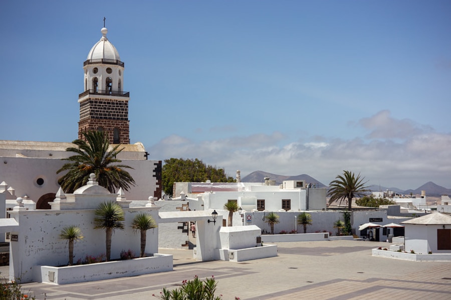 Casco histórico, algo que ver en el pueblo de Teguise, Lanzarote