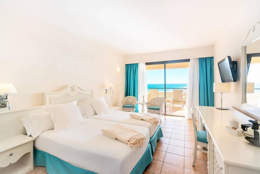 Iberostar Playa Gaviotas, un hotel todo incluido en Morro Jable con encanto